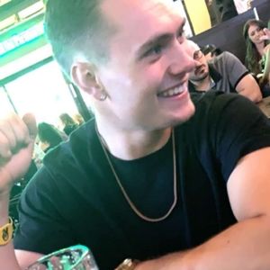 Meet your Posher, Tristen